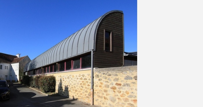 Préau de l'école de Saclay
